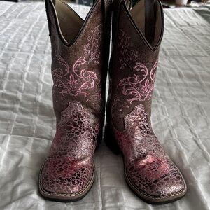 Shyanne Kids Boots in Pink and Brown